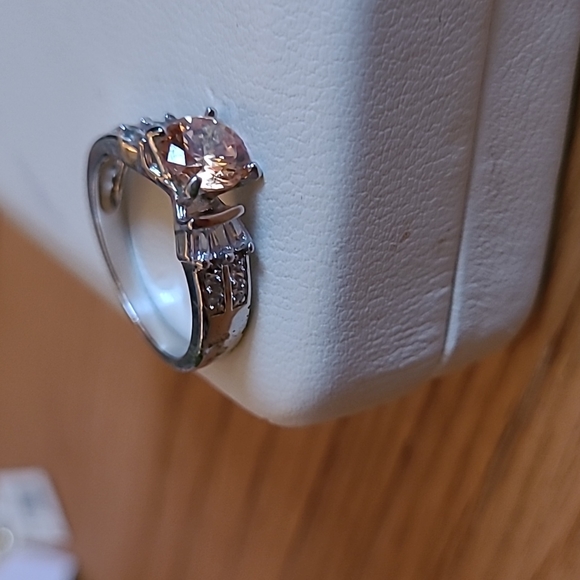 Multiple Rings size Small New - Picture 2 of 5